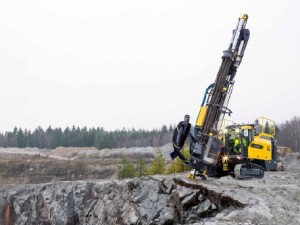 A drill rig that is robust enough and smart enough to tackle surface mining, as well as quarrying and construction drilling, has been developed by Atlas Copco.
