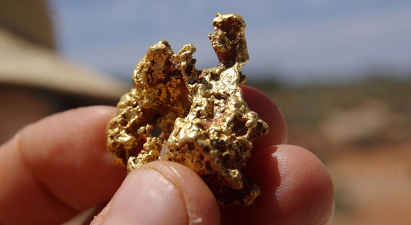 Gold-digging bacteria could be high-tech miners - CBS News