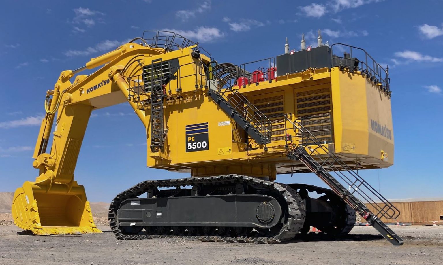 Expect high productivity from Komatsu’s PC550011 excavator Canadian