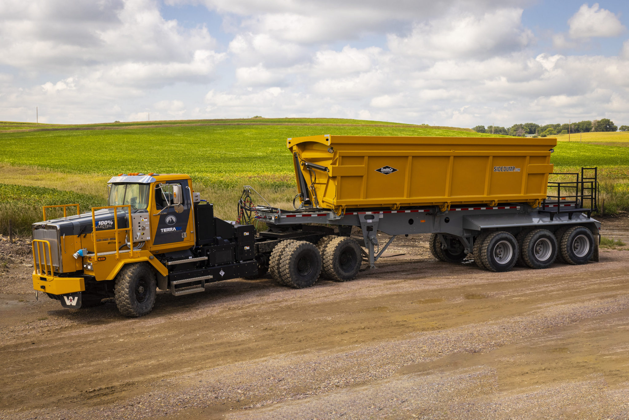 SmithCo to unveil hydraulic side dump trailer in Las Vegas Canadian