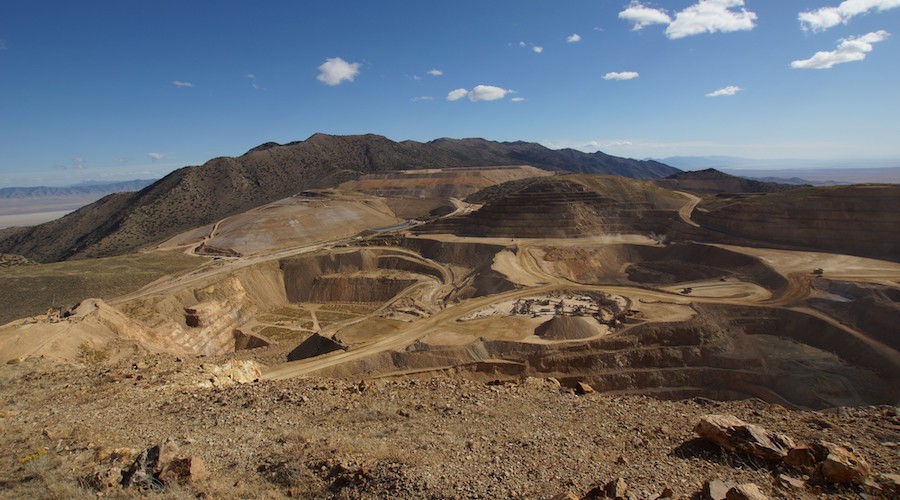 AngloGold to buy Coeur Mining's projects in Nevada for $150 million
