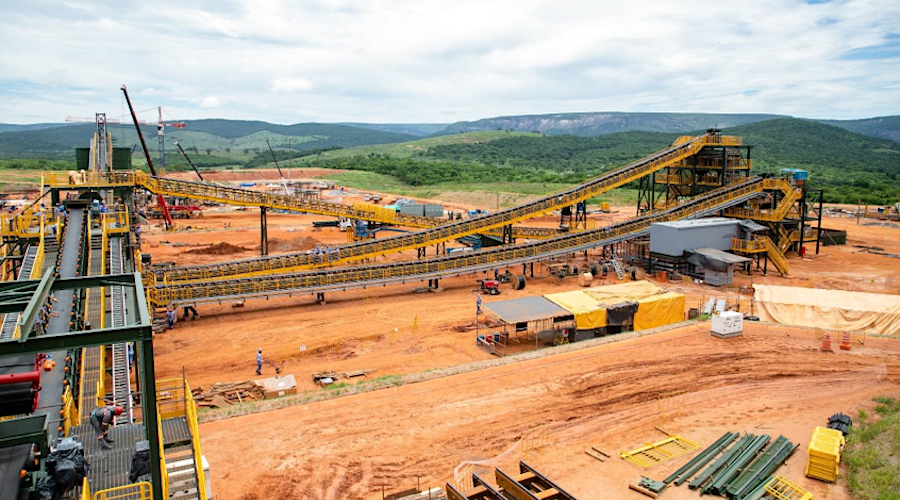 Sigma Lithium begins Brazil mine plant commissioning