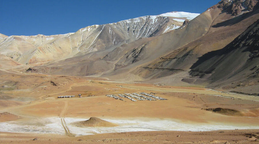 Barrick to spend $136 million in failed Pascua-Lama project